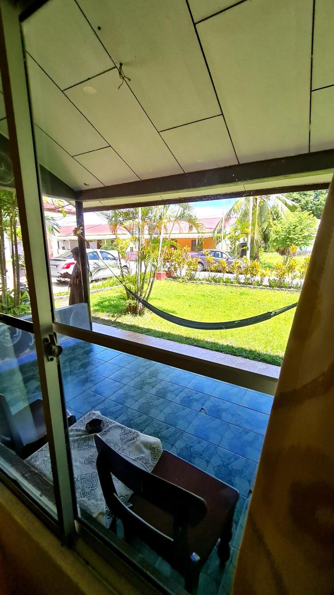 Ostello Rainbow Bed N Bfast Pantai Cenang  Esterno foto