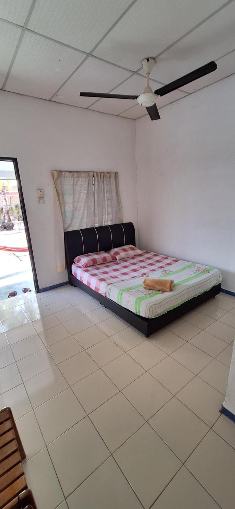 Ostello Rainbow Bed N Bfast Pantai Cenang  Esterno foto